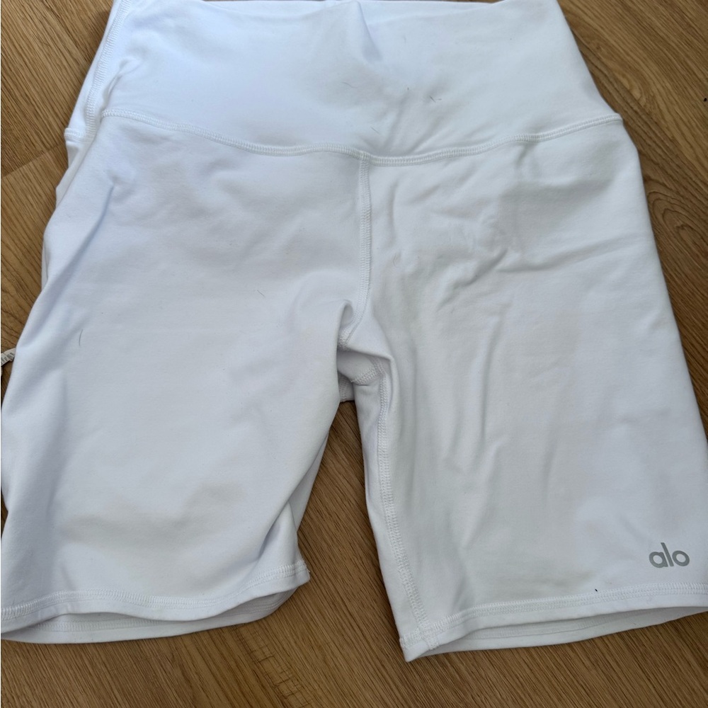 ALO Yoga Women's White Shorts